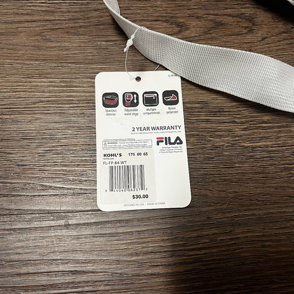 Fila Vintage Style white Hip Bag, Fanny pack, waist pack NWT - Picture 3 of 4